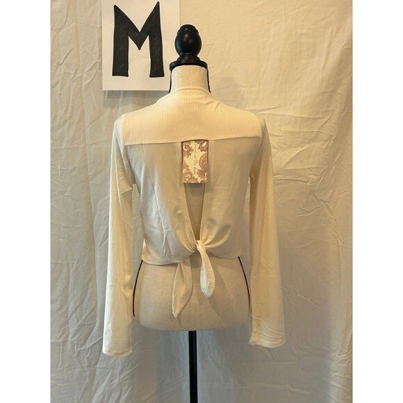 Band of the Free | Cream Ivory Ribbed Open Back Long Sleeve Tie Crop Top M - Picture 2 of 2